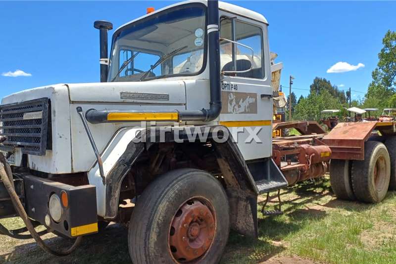 Other trucks 1996 Sakom 120 Truck 6×4