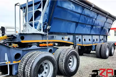 Afrit Side tipper AFRIT 40 CUBE SIDE TIPPER TRAILER 2017 for sale by ZA Trucks and Trailers Sales | Truck & Trailer Marketplace