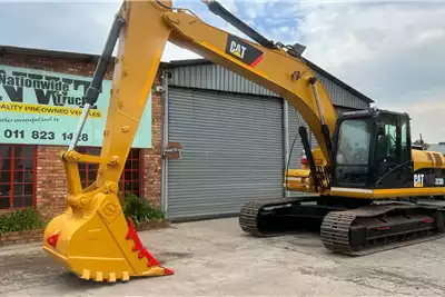 Caterpillar Excavators 2012 CAT 323D Excavator 2012 for sale by Nationwide Trucks | Truck & Trailer Marketplace