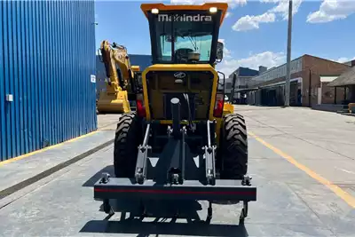 Mahindra Graders G90 Roadmaster Comfort Plus 2024 for sale by BLC Plant Company | AgriMag Marketplace