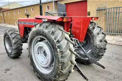 Massey Ferguson Tractors 4WD tractors Massey Ferguson 265 1986 for sale by Therons Voertuig | Truck & Trailer Marketplace