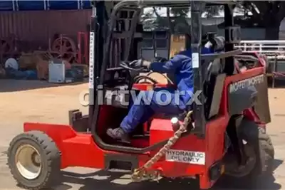 Forklifts 2008 Moffett M9 24.3 Forklift for sale by Dirtworx | AgriMag Marketplace