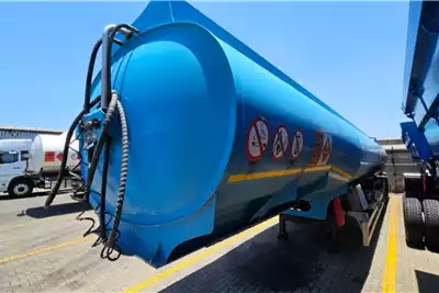 Henred Fuel tanker TRI AXLE 2021 for sale by Pomona Road Truck Sales | Truck & Trailer Marketplace