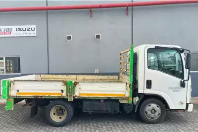 Isuzu Dropside trucks NMR 250 AMT 2019 for sale by Frank Vos Truck Centre | AgriMag Marketplace