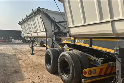 CIMC Trailers Side tipper Side Tipper Link 40 cube 2018 for sale by Truck World | AgriMag Marketplace