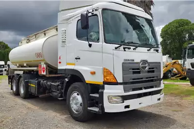 Hino Tanker trucks Hino 57 450 Fuel Tanker 2006 for sale by CH Truck Sales | Truck & Trailer Marketplace