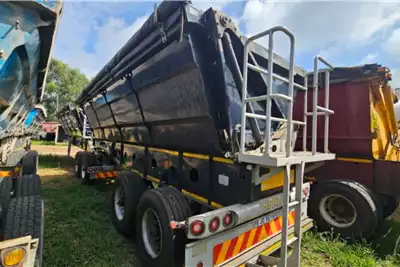 Afrit Side tipper LINK 2018 for sale by Pomona Road Truck Sales | Truck & Trailer Marketplace