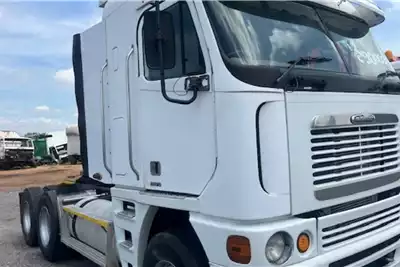 Freightliner Truck tractors Freightliner Argosy 2006 for sale by Randfontein Truck Salvage | AgriMag Marketplace