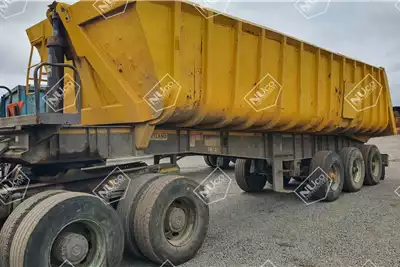 SA Truck Bodies Trailers TRI AXLE SLOPER 2000 for sale by Nuco Auctioneers | AgriMag Marketplace