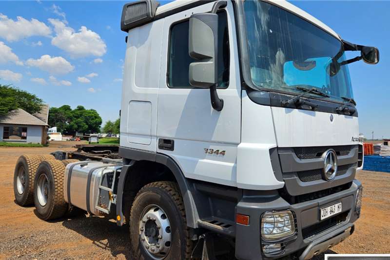 Mercedes Benz Truck tractors MERCEDES BENZ ACTROS 3344 6X4 HORSE