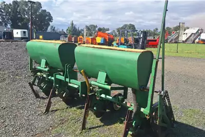 John Deere Planting and seeding equipment John Deere 4 Ry Mielie Planter for sale by R64 Trade | AgriMag Marketplace