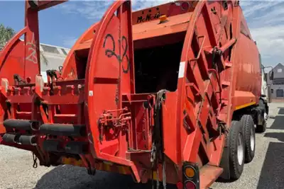 Nissan Garbage trucks Ud 290 Compactor with Bin Lifters 2008 for sale by Boschies cc | Truck & Trailer Marketplace