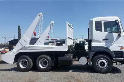 Nissan Skip bin loader trucks NISSAN UD QUESTER CWE 330 2017 for sale by Motordeal Truck and Commercial | Truck & Trailer Marketplace