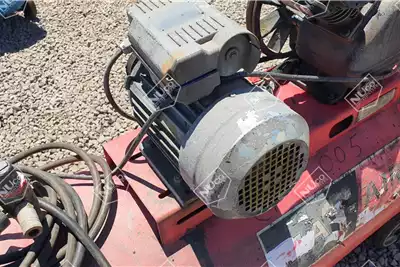 Compressors ELECTRICAL 3HP AIR COMPRESSOR for sale by Nuco Auctioneers | AgriMag Marketplace