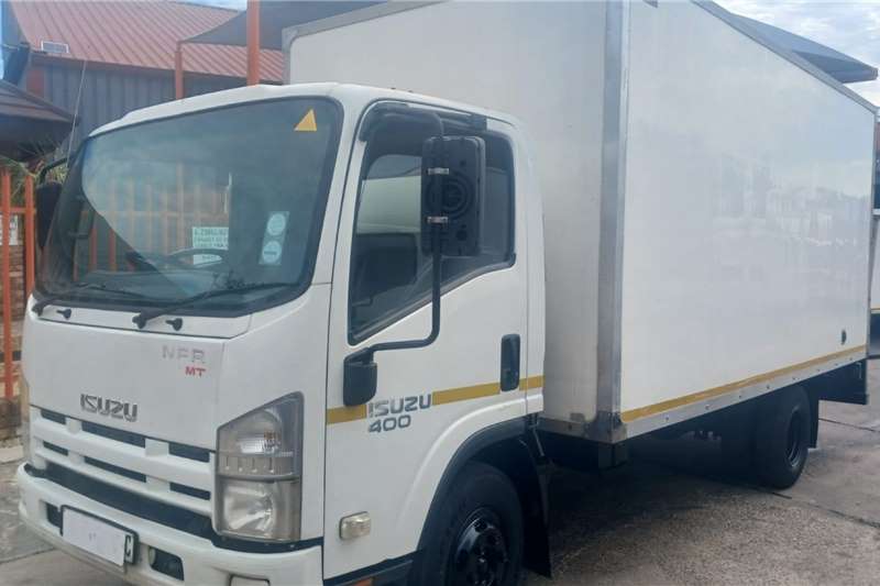 [make] Box trucks in South Africa on AgriMag Marketplace