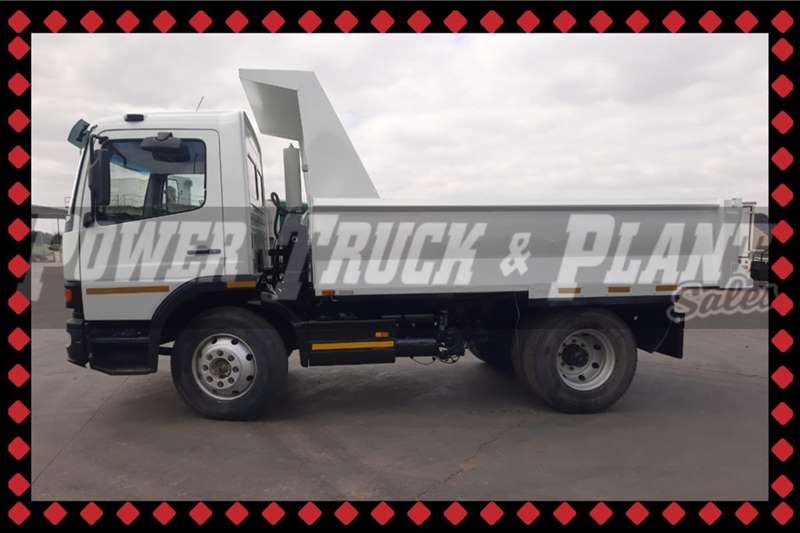 Mercedes Benz Tipper trucks 1517 Tipper 6 Cube 2002