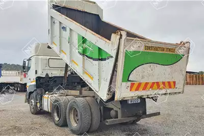 Toyota Tipper trucks HINO 700 2841 6X4 10M3 TIPPER 2015 for sale by Nuco Auctioneers | Truck & Trailer Marketplace