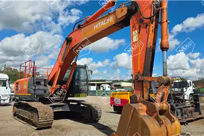 Hitachi Excavators ZX 330LG 5G 2018 for sale by Nuco Auctioneers | AgriMag Marketplace