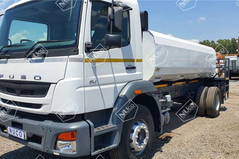 Mitsubishi Tanker trucks FUSO FJ 4X2 WATER TANKER 2018