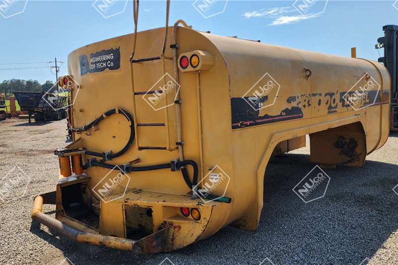 Machinery spares 740B 35000L DIESEL TANK