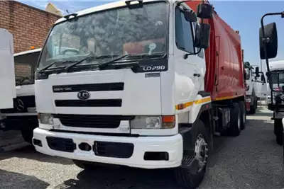 Nissan Garbage trucks Ud290 Garbage Truck with Bin Lifters 2008 for sale by Boschies cc | Truck & Trailer Marketplace