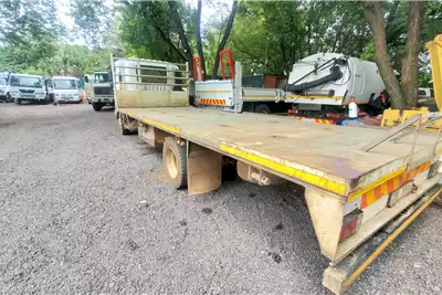 Isuzu Flatbed trucks WITH CONTAINER LOCKS 2017 for sale by Tipperman | Truck & Trailer Marketplace