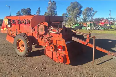 Agri Tech Harvesting equipment Peanut harvester Lilingston 1580 Grondbone Stroper for sale by R64 Trade | AgriMag Marketplace