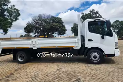 Hino Dropside trucks Hino 300 815 Dropside 2013 for sale by CH Truck Sales | AgriMag Marketplace