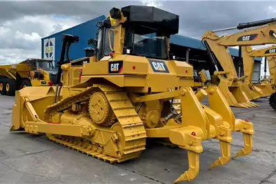 Caterpillar Dozers D6R Dozer 2015 for sale by BLC Plant Company | Truck & Trailer Marketplace