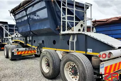 Afrit Side tipper AFRIT 18 CUBE SIDE TIPPER TRAILERS 2021 for sale by ZA Trucks and Trailers Sales | Truck & Trailer Marketplace