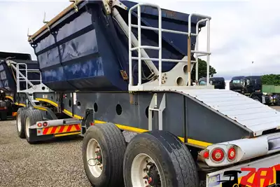 Afrit Side tipper AFRIT 18 CUBE SIDE TIPPER TRAILERS 2021 for sale by ZA Trucks and Trailers Sales | AgriMag Marketplace