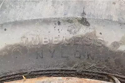 Firestone Tyres Firestone 17.5 25 Tyre with 18 Hole Rim for sale by Dirtworx | AgriMag Marketplace