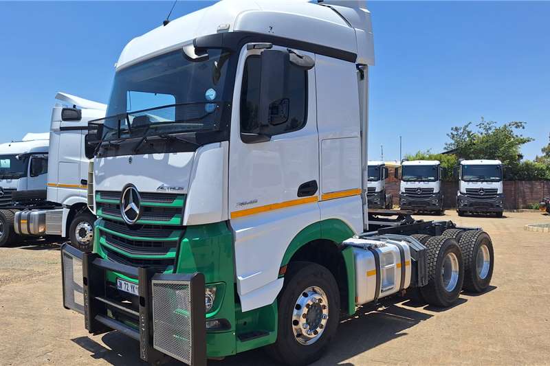 [make] Truck tractors in South Africa on Truck & Trailer Marketplace