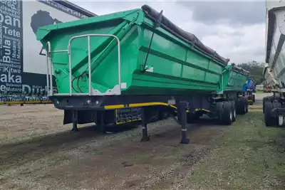 SA Truck Bodies Side tipper Side Tip Link 45m3 2011 for sale by Benetrax Machinery | AgriMag Marketplace