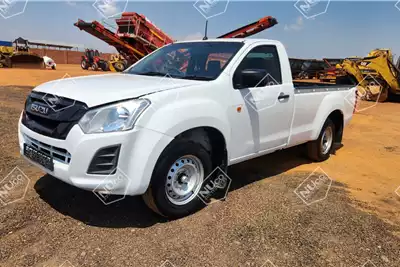 Isuzu LDVs & panel vans D MAX 2.5 SINGLE CAB MANUAL DIESEL 2021 for sale by Nuco Auctioneers | Truck & Trailer Marketplace