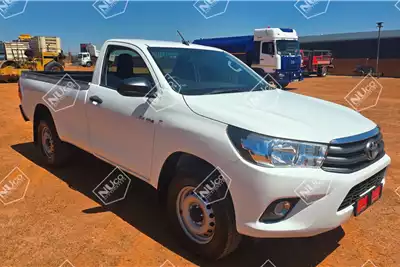 Toyota LDVs & panel vans HILUX 2.4 GD 6 SR SINGLE CAB 4X4 MANUAL DIESEL 2018 for sale by Nuco Auctioneers | Truck & Trailer Marketplace