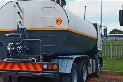 Hino Water bowser trucks HINO 700 EURO 2845 6X4 18000L WATER TANKER 2016 for sale by Country Wide Truck Sales | AgriMag Marketplace