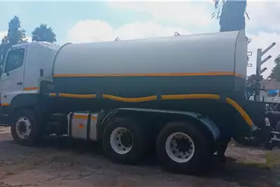 Hino Water bowser trucks HINO 700 2841 18000L WATER TANKER 2012 for sale by Country Wide Truck Sales | AgriMag Marketplace