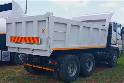 Mitsubishi Tipper trucks MITSUBUSHI FUSO FV 26 420 10 CUBE TIPPER 2016 for sale by 4 Ton Trucks | AgriMag Marketplace