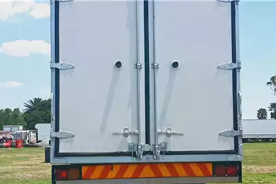 Nissan Refrigerated trucks NISSAN UD GW 26 370 FRIDGE BODY 2016 for sale by 4 Ton Trucks | AgriMag Marketplace