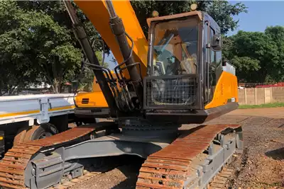 Sany Excavators SANY SY335c, 34 Ton excavator 2013 for sale by Tandane Plant | AgriMag Marketplace