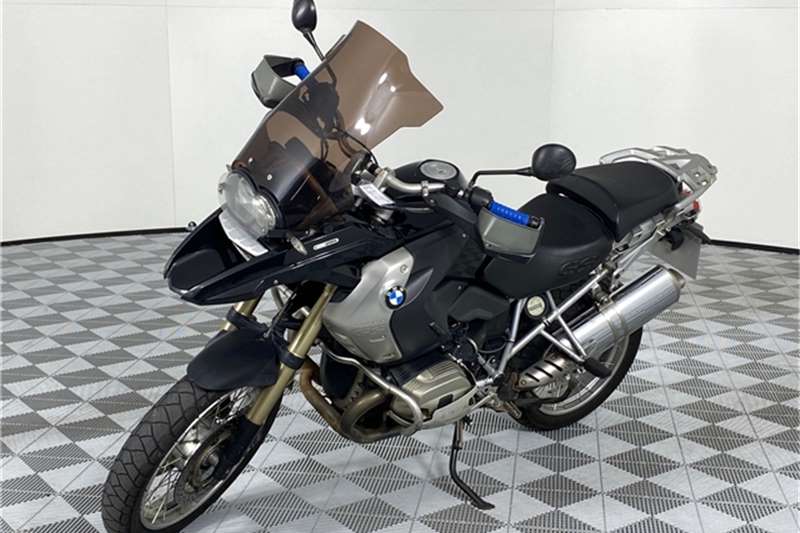  2011 BMW  