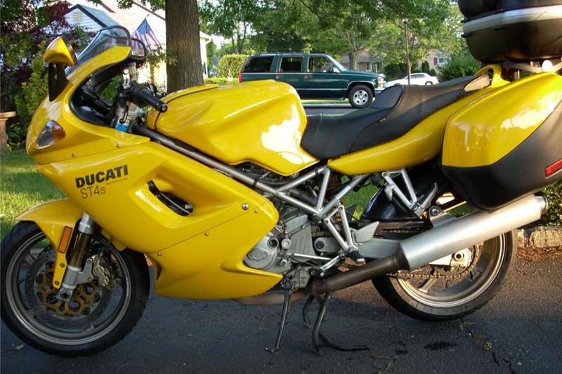 Ducati ST4 s 2005