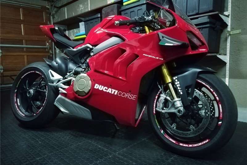  2020 Ducati SuperSport 