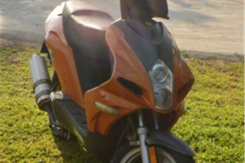Gomoto Urban 125CC SCOOTER FOR SALE 0