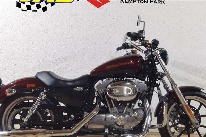 Harley Davidson XL883 2015