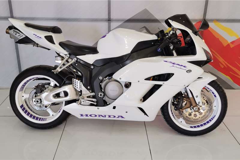 Honda CB1000 2005