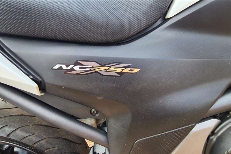 Honda NC750X 2015