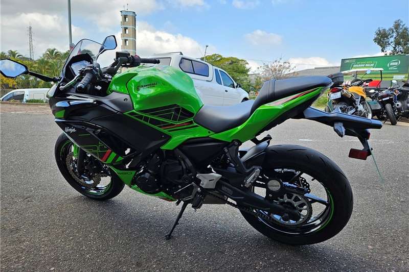  2023 Kawasaki Ex650 Ninja 