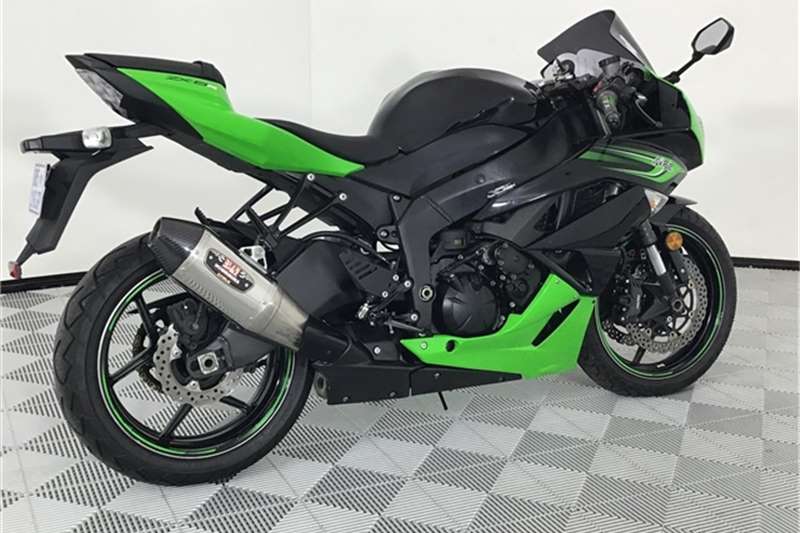 Kawasaki ZX6-R 2015